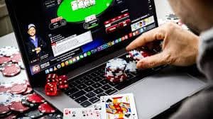 Permainan slot online dengan warna menarik di platform macaubet